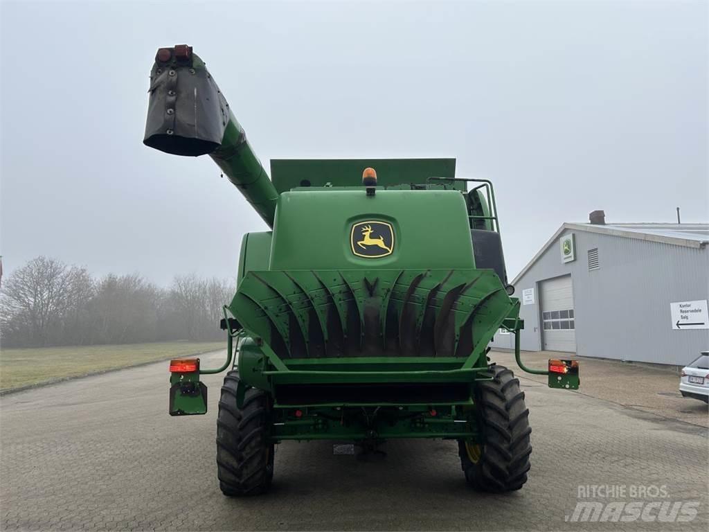 John Deere T660 Derliaus nuėmimo kombainai
