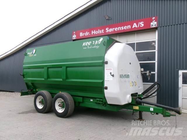Keenan MF380 Pašarų vežimai
