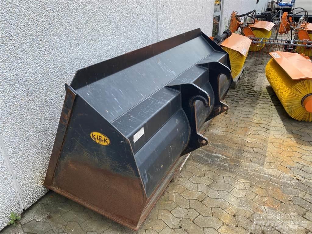 Kirk KS2400 Kaušai