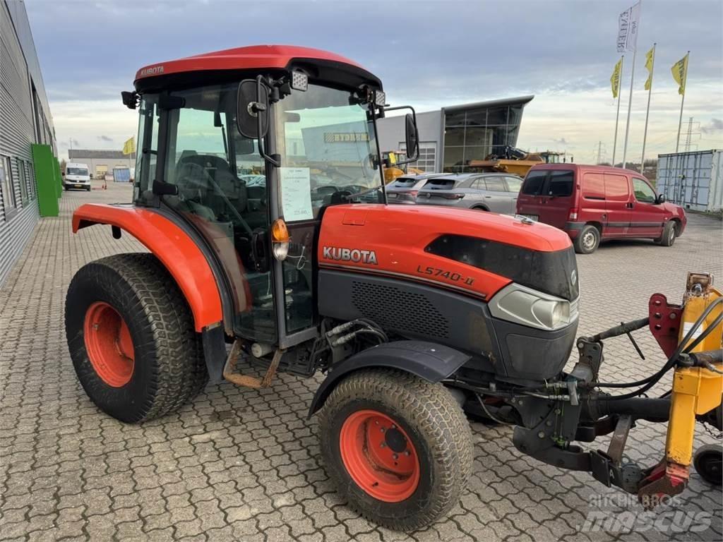 Kubota 5740 Naudoti kompaktiški traktoriai