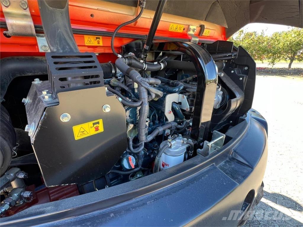 Kubota KX085-5 Vikšriniai ekskavatoriai