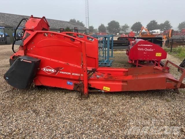 Kuhn 2060M Kiti galvijų priežiūros įrengimai