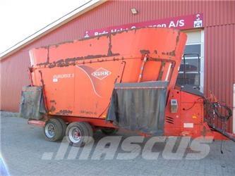 Kuhn 27 M3 Pašarų vežimai