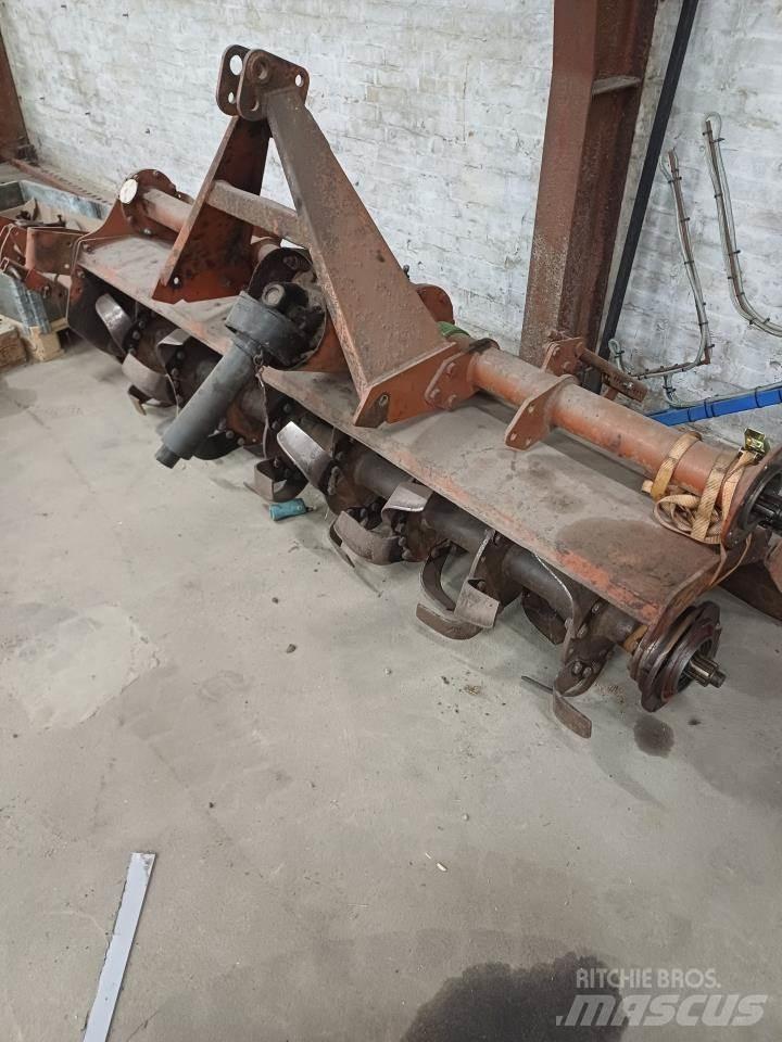Kuhn FRÆSER Varomosios akėčios ir žemės frezos