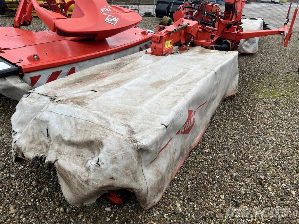 Kuhn GMD 883 Grunto gramdymo technika