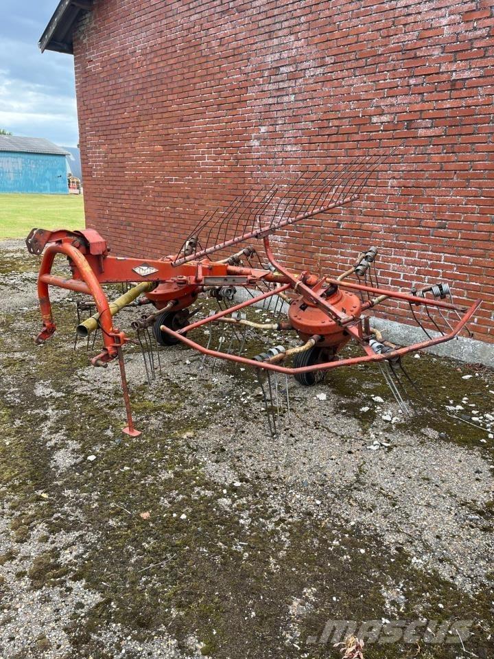 Kuhn GSR 25 N Šieno grėbliai ir vartytuvai