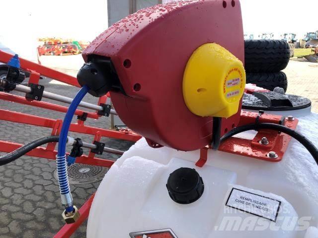 Kuhn P300 Aplinkos tvarkymas - Kita