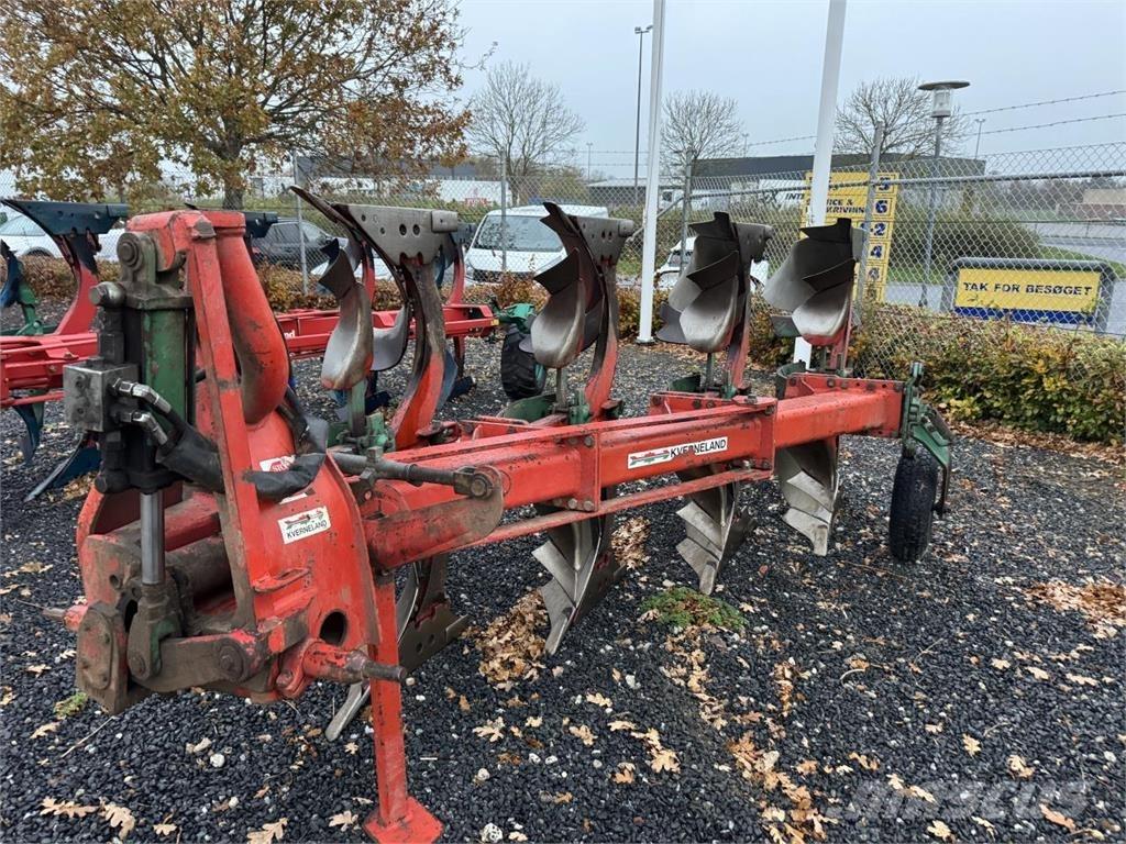 Kverneland 4X14E Apverčiamieji plūgai