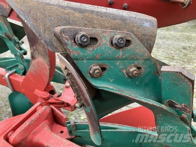 Kverneland EG200 Apverčiamieji plūgai