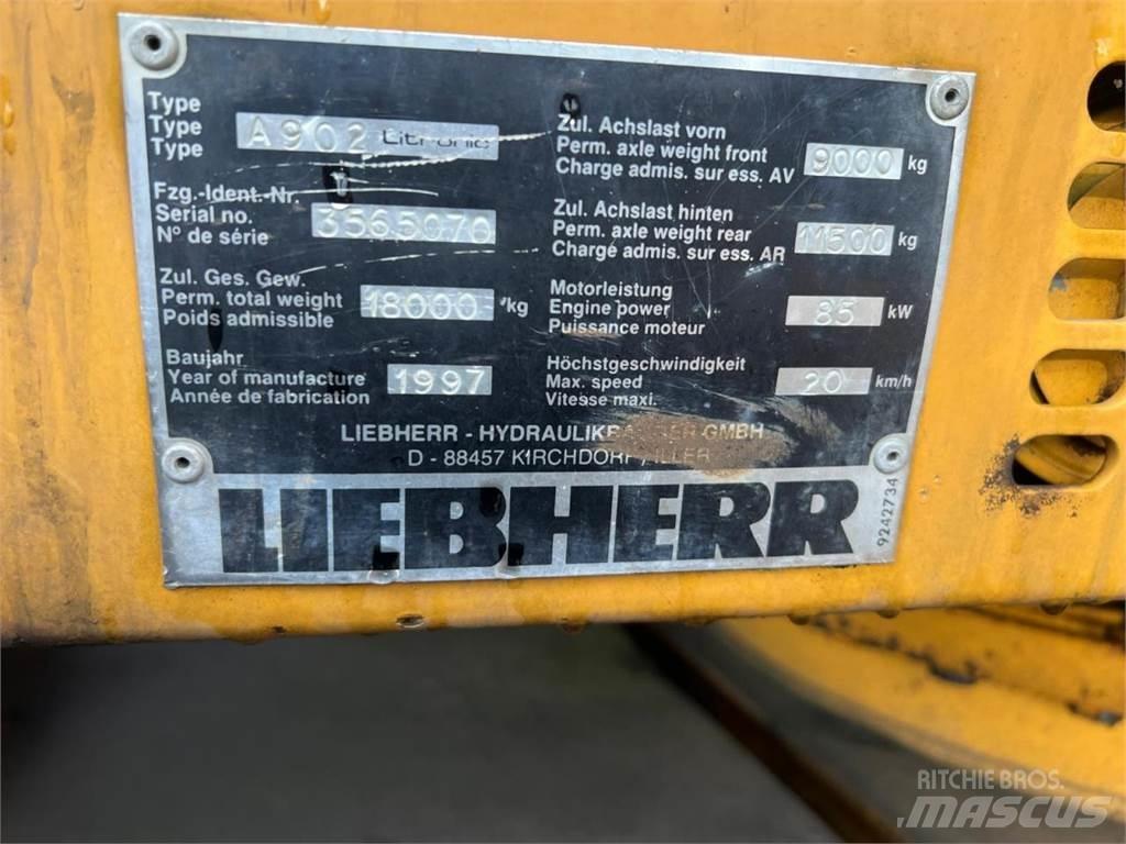 Liebherr 902 Ratiniai ekskavatoriai