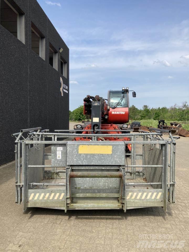 Manitou MRT2540 Teleskopiniai krautuvai