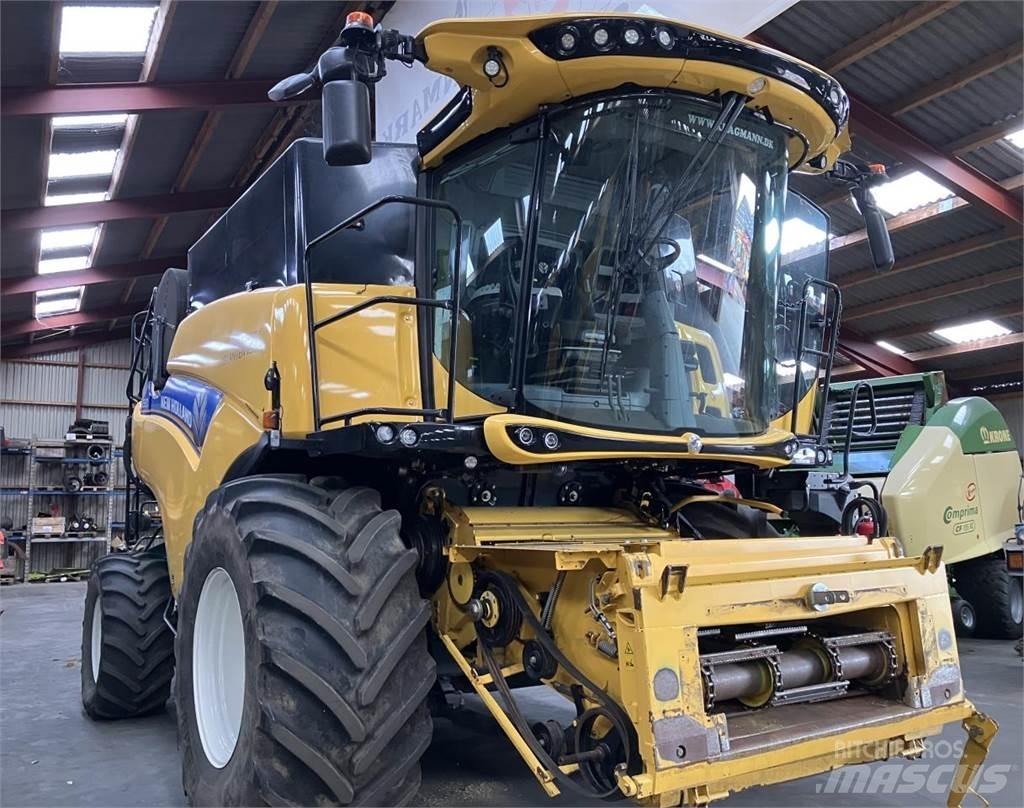 New Holland CR9.80 Derliaus nuėmimo kombainai