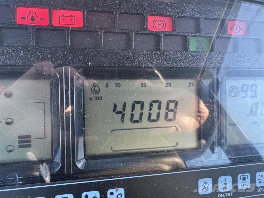 New Holland TM155 Traktoriai