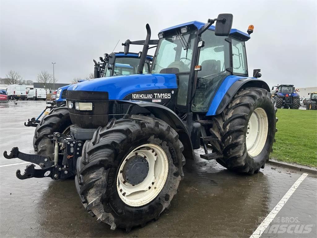 New Holland TM165 Traktoriai