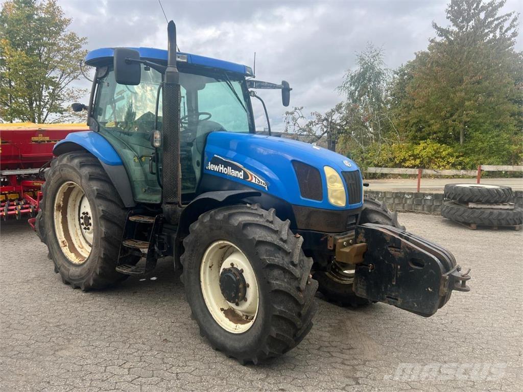 New Holland TS115A Traktoriai