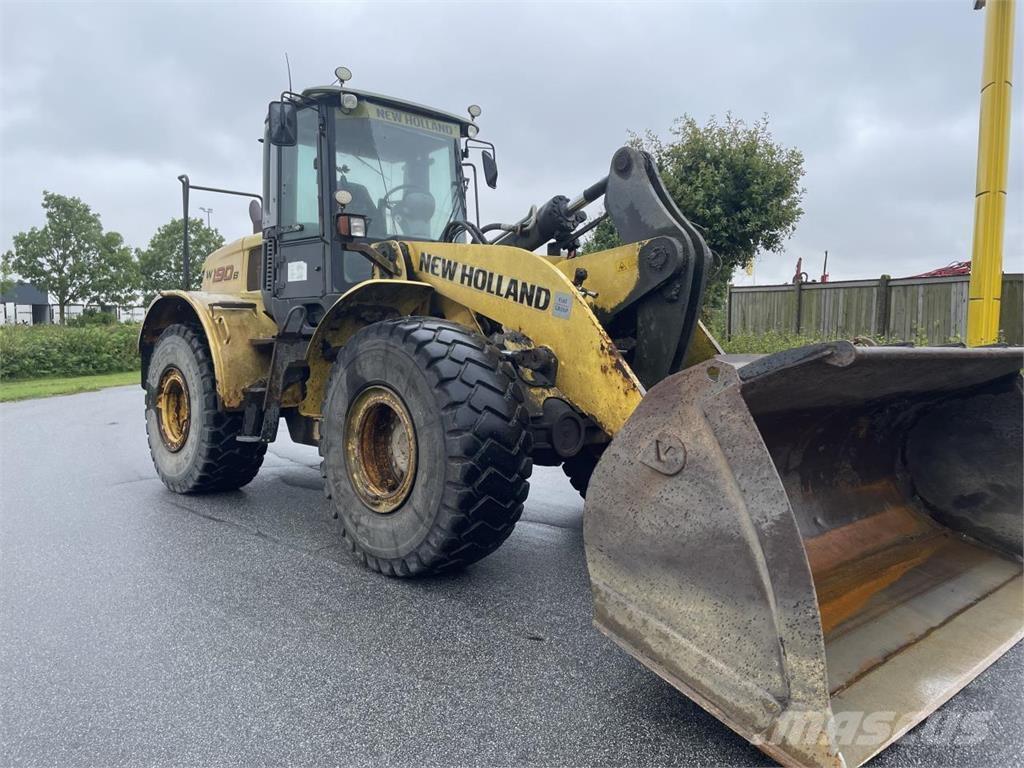 New Holland W190B Naudoti ratiniai krautuvai