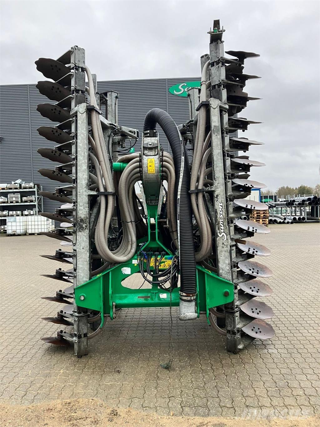 Samson SD II 700 Skystų trąšų purkštuvai