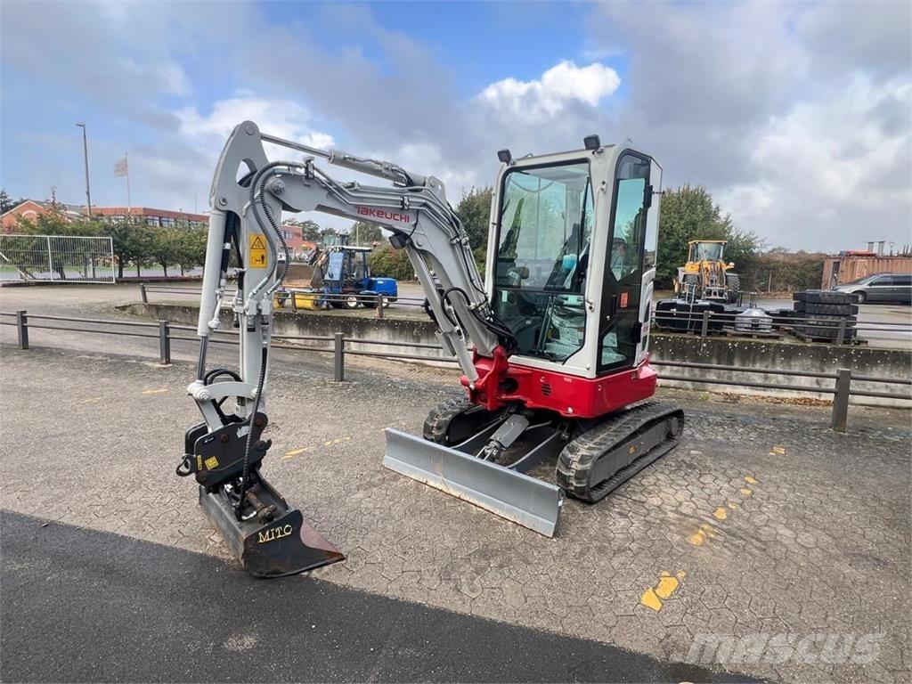 Takeuchi TB325R Mini ekskavatoriai < 7 t