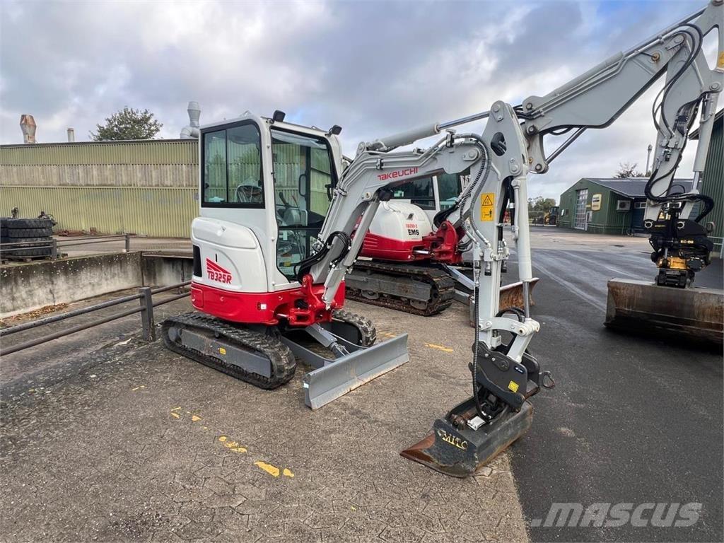 Takeuchi TB325R Mini ekskavatoriai < 7 t