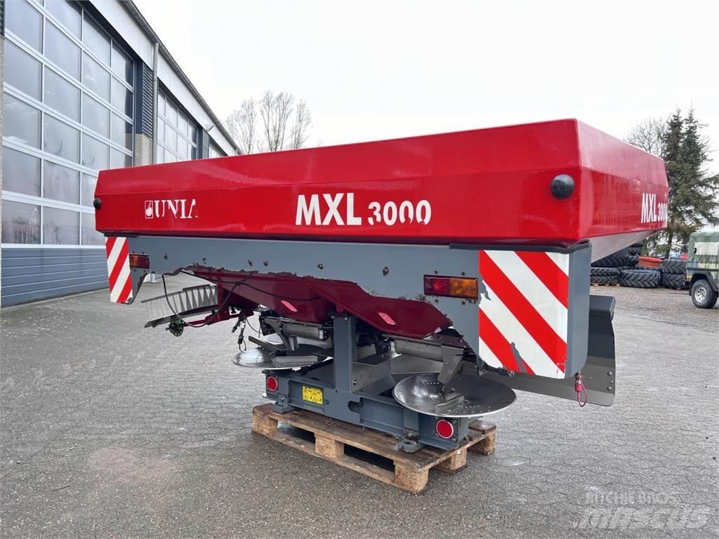 Unia MXL3000 Trąšų purkštuvai