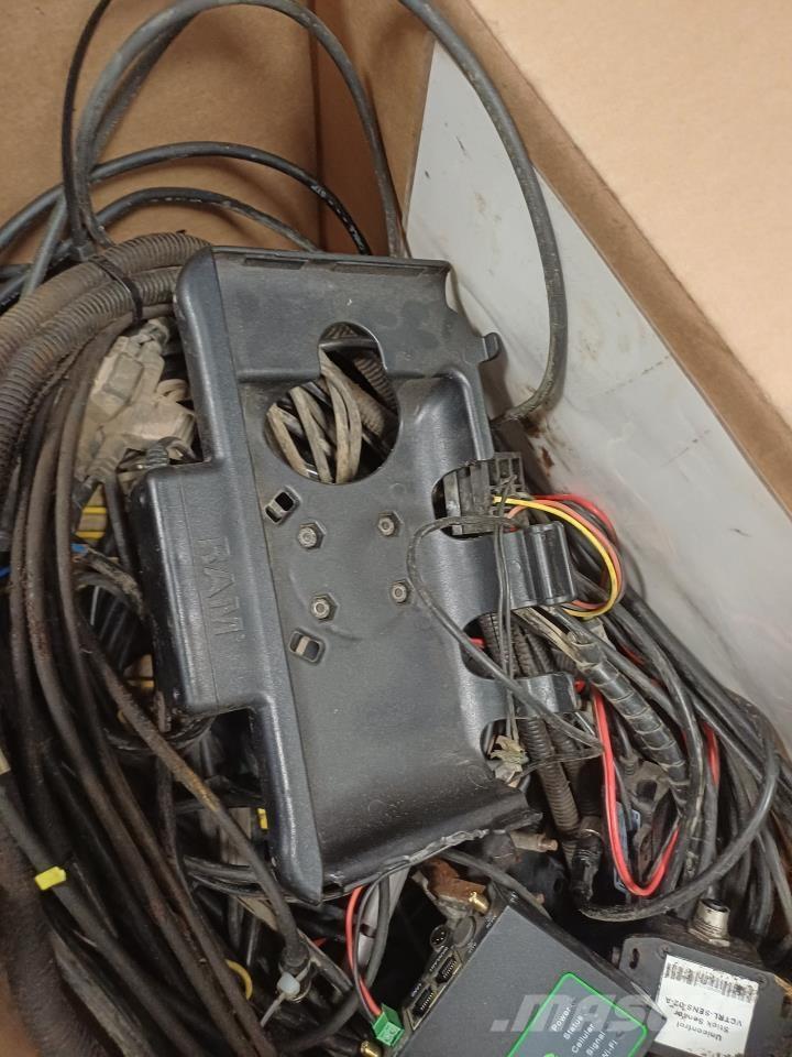  UNICONTROL 3D Kaušai