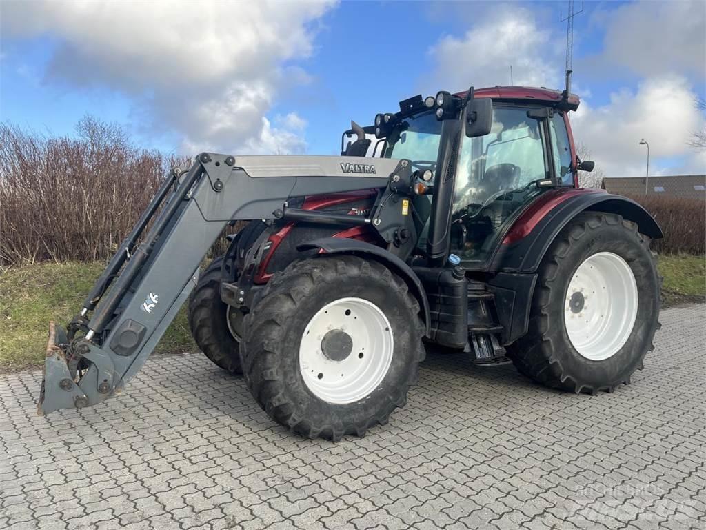 Valtra N 174 Traktoriai