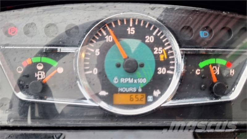 Solis 26 Naudoti kompaktiški traktoriai