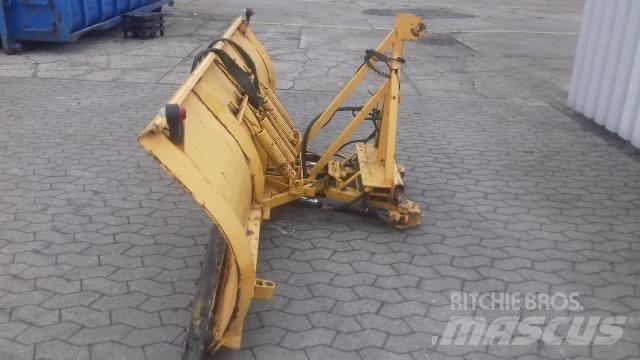  - - - 2.5 MTR Sniego peiliai ir valytuvai