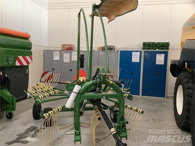 Krone  Šieno grėbliai ir vartytuvai