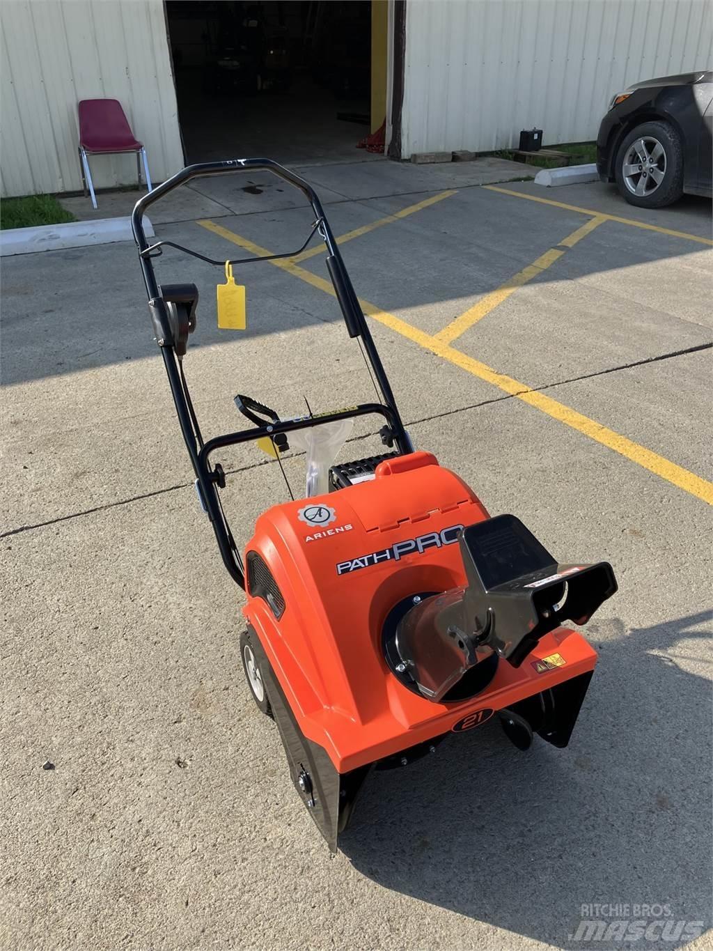 Ariens 938033 Sniego pūstuvai