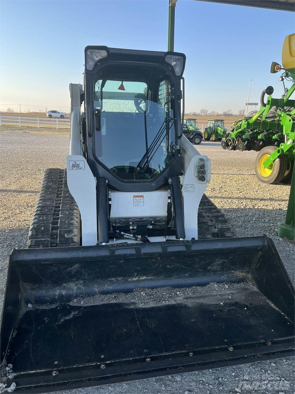 Bobcat T740 Mini krautuvai