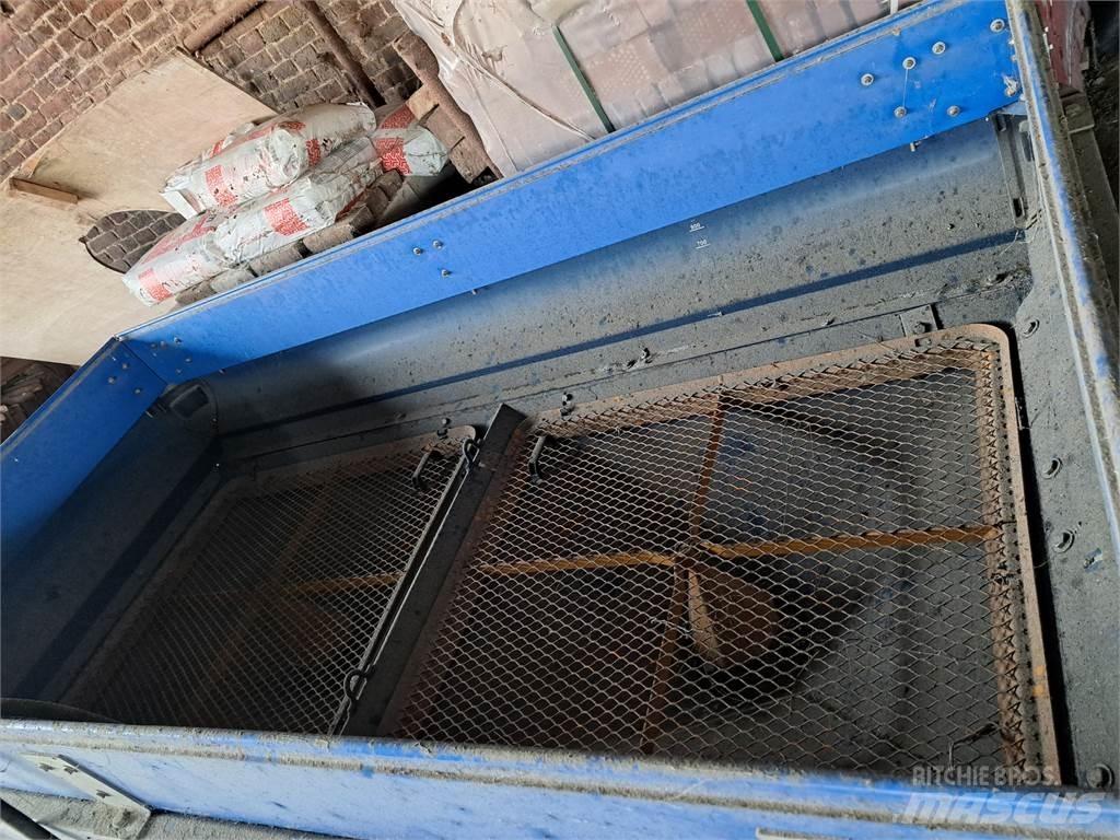 Bogballe M2 Mineralinių trąšų barstytuvai