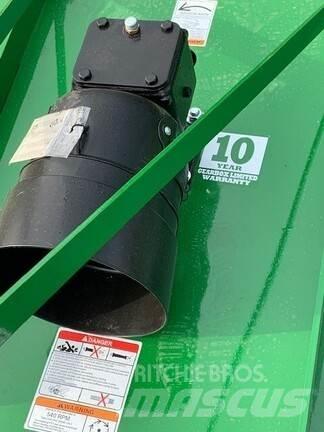 Bush Hog BH115 Ryšulių smulkinimo, pjaustymo ir išvyniojimo įrenginiai