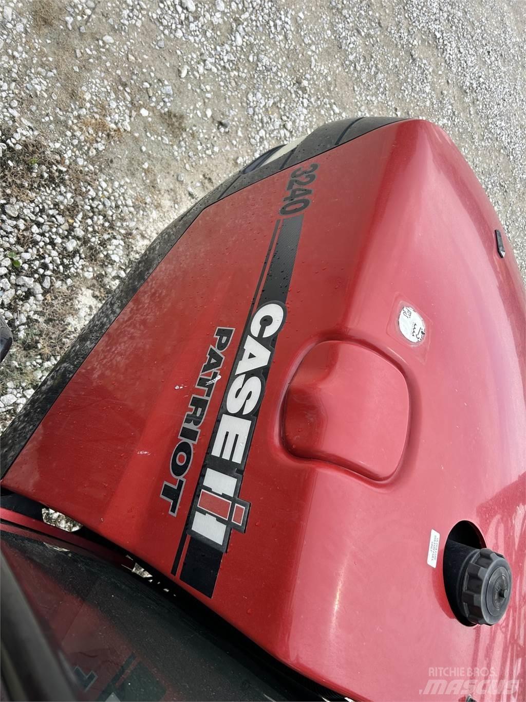 Case IH 3240 Prikabinami purkštuvai
