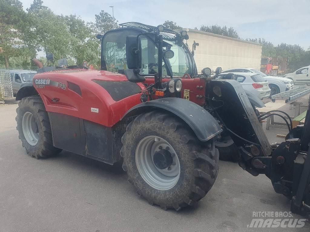 Case IH 742 Traktoriai