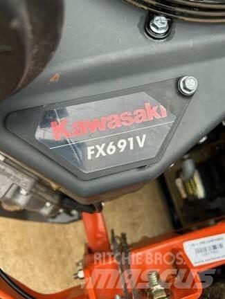 Husqvarna Z548 Žoliapjovės su lankstiniu vairavimo mechanizmu