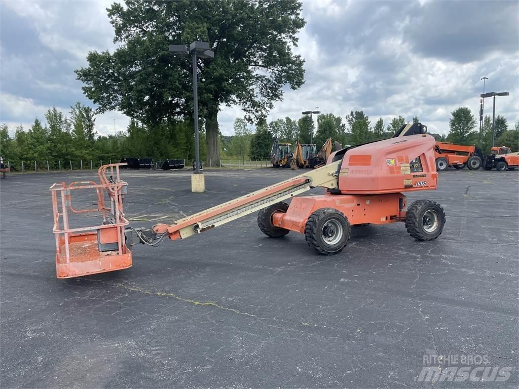 JLG 400S Kiti kranai