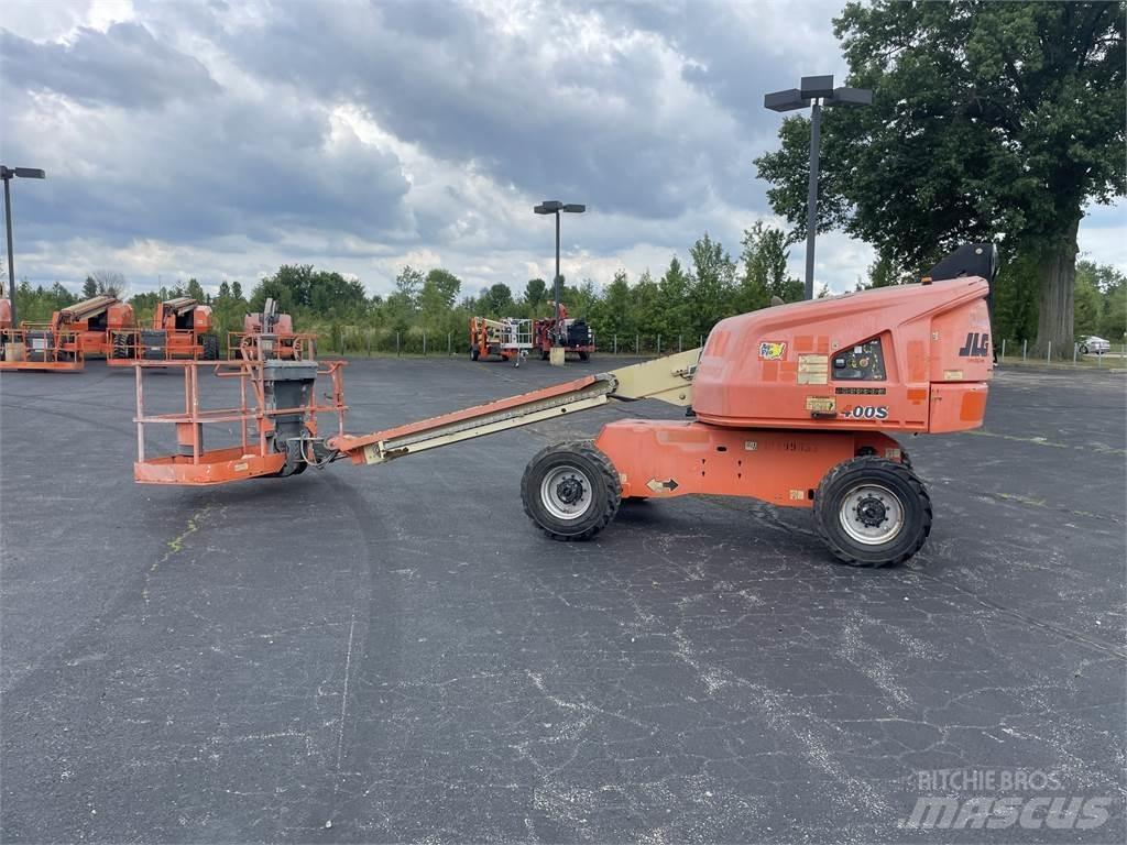 JLG 400S Kiti kranai