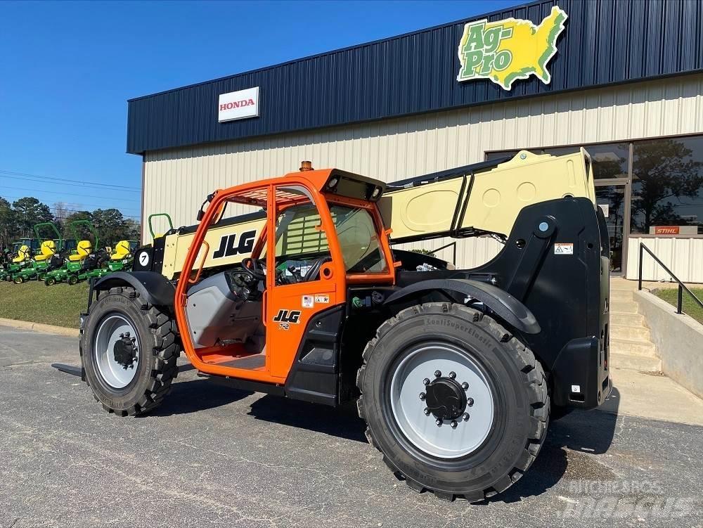 JLG 742 Teleskopiniai krautuvai