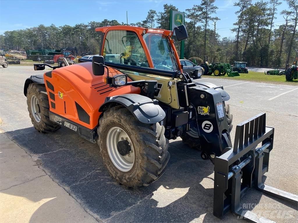 JLG 832 Teleskopiniai krautuvai
