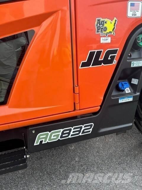 JLG AG832 Teleskopiniai krautuvai