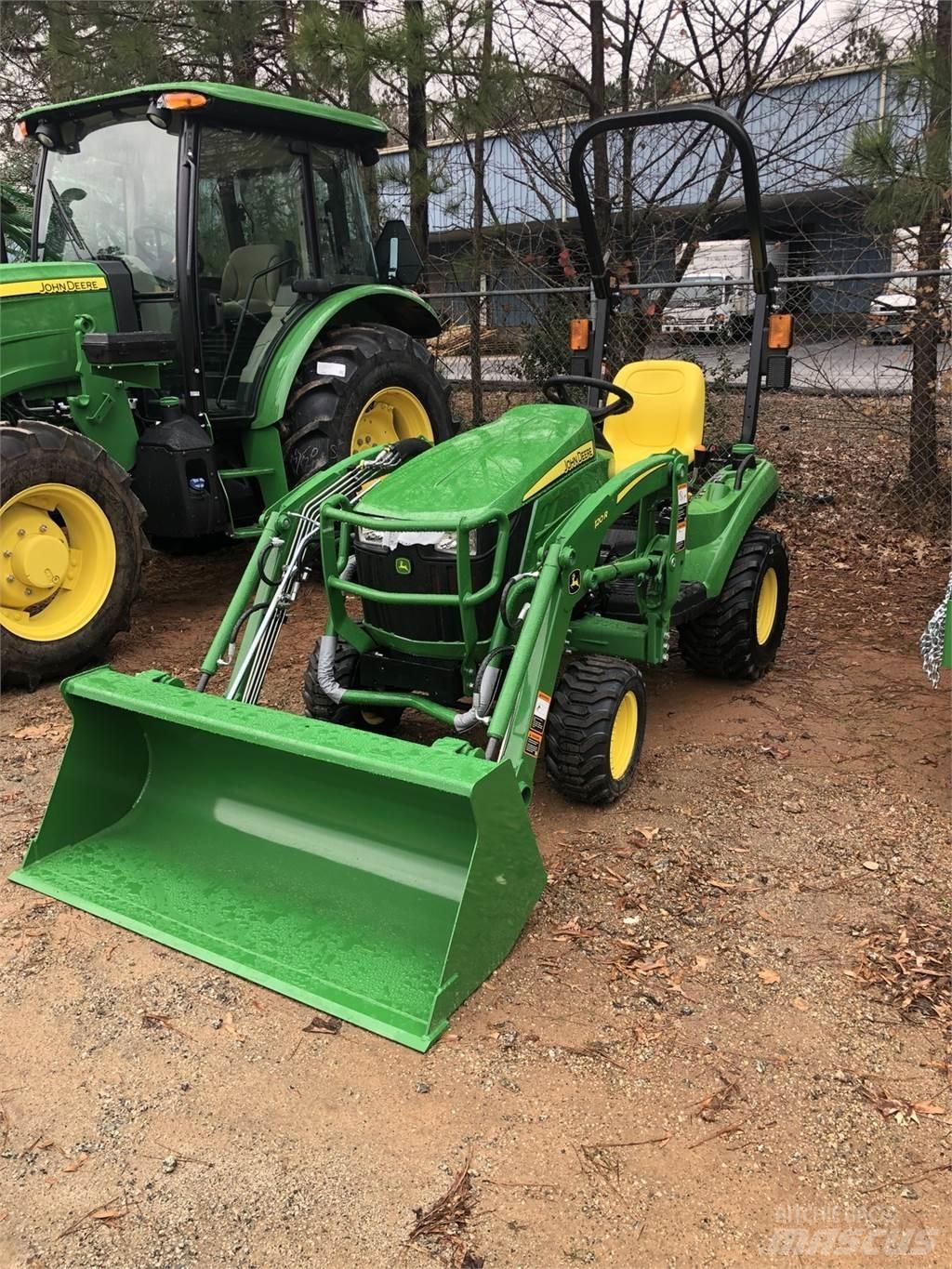 John Deere 1023E Naudoti kompaktiški traktoriai