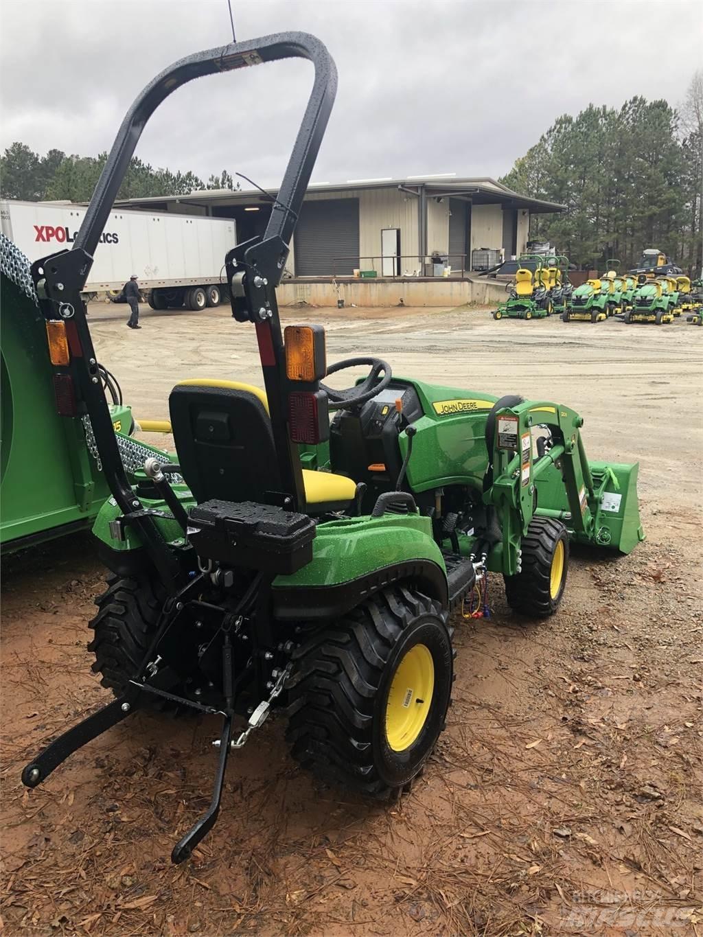 John Deere 1023E Naudoti kompaktiški traktoriai