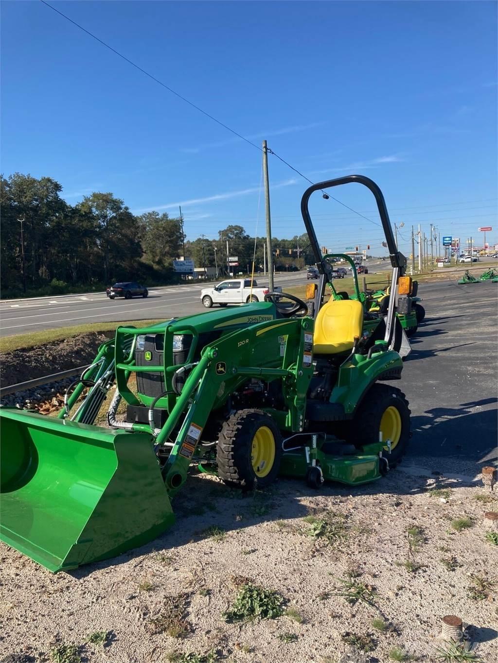 John Deere 1023E Naudoti kompaktiški traktoriai
