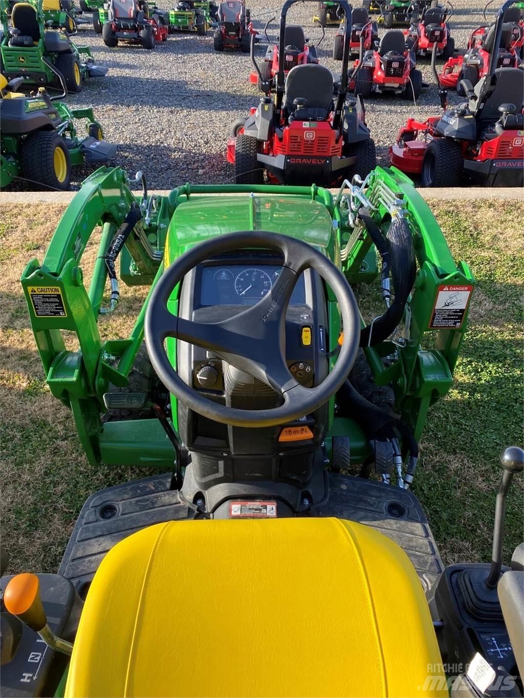 John Deere 1025R Naudoti kompaktiški traktoriai