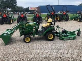 John Deere 1025R Naudoti kompaktiški traktoriai