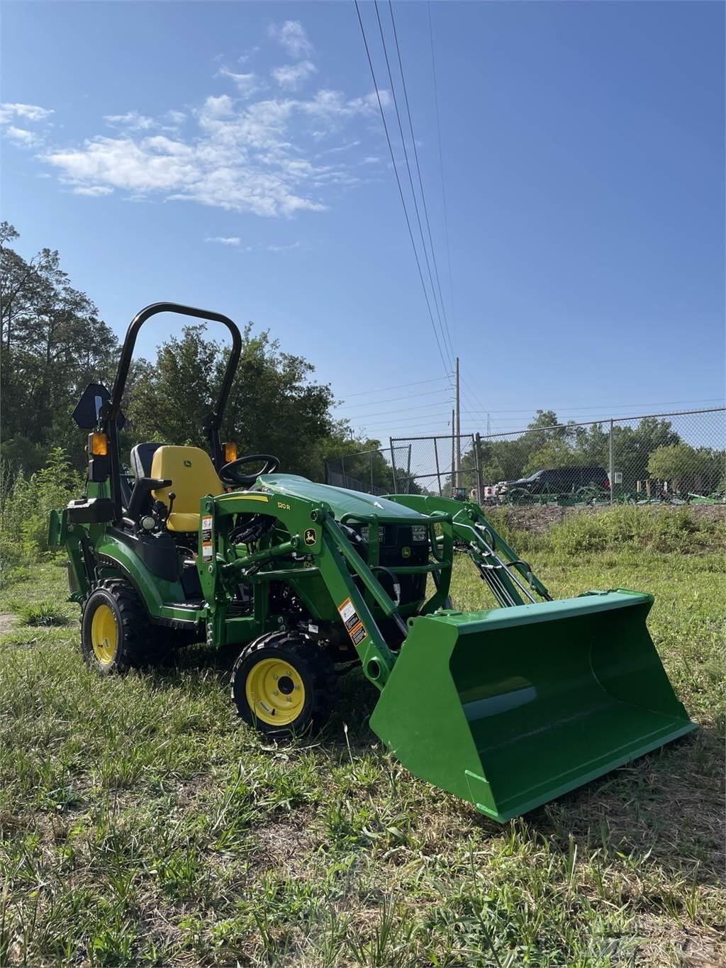 John Deere 1025R Naudoti kompaktiški traktoriai