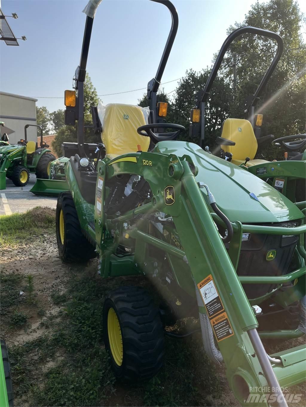 John Deere 1025R Naudoti kompaktiški traktoriai