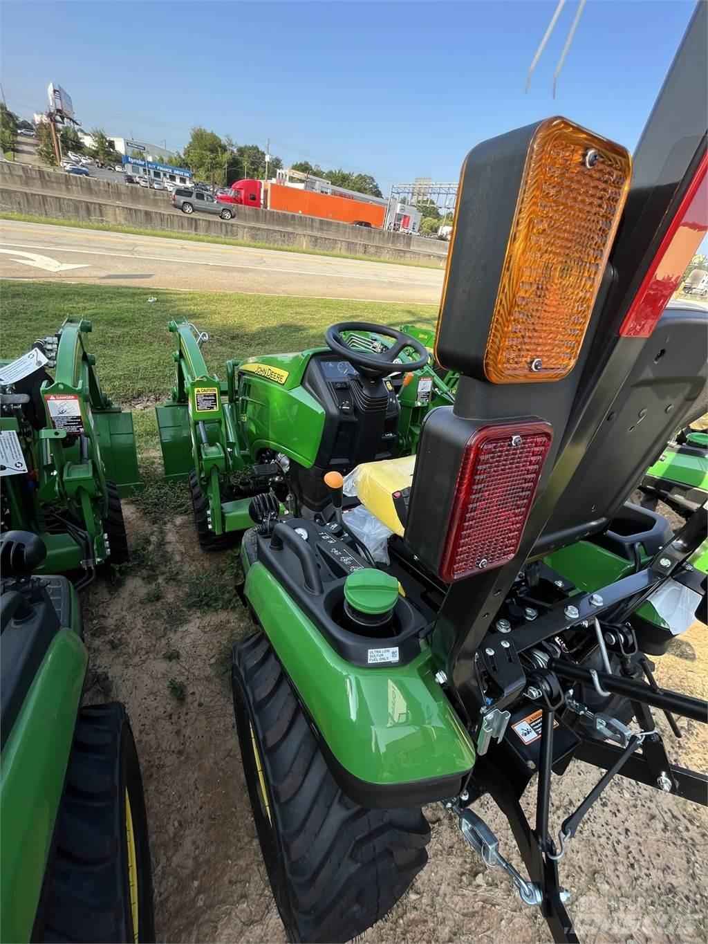John Deere 1025R Naudoti kompaktiški traktoriai