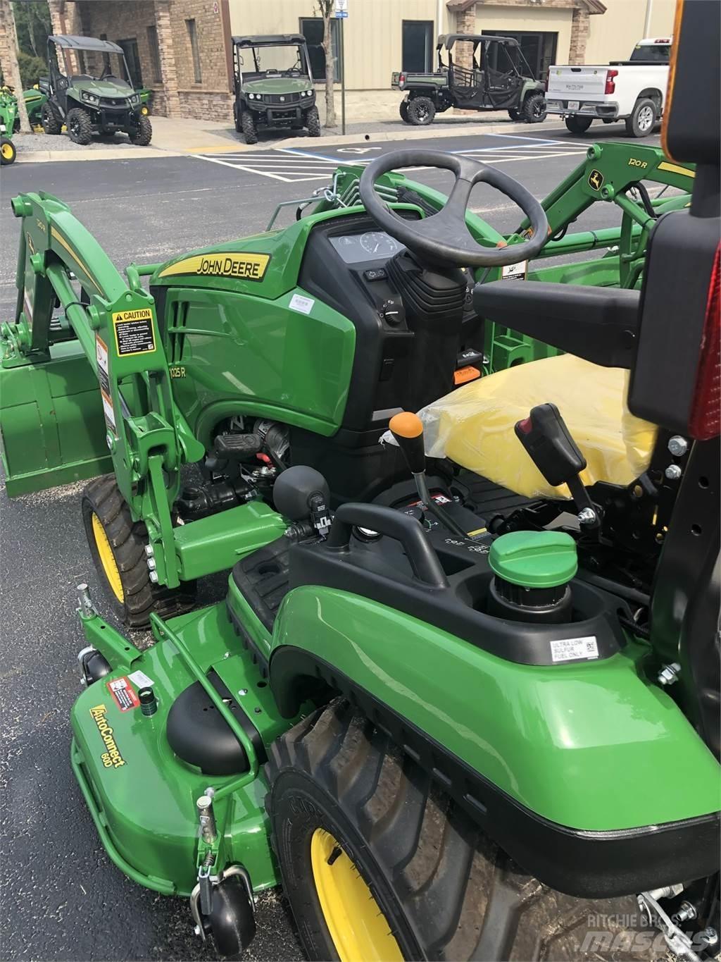 John Deere 1025R Naudoti kompaktiški traktoriai